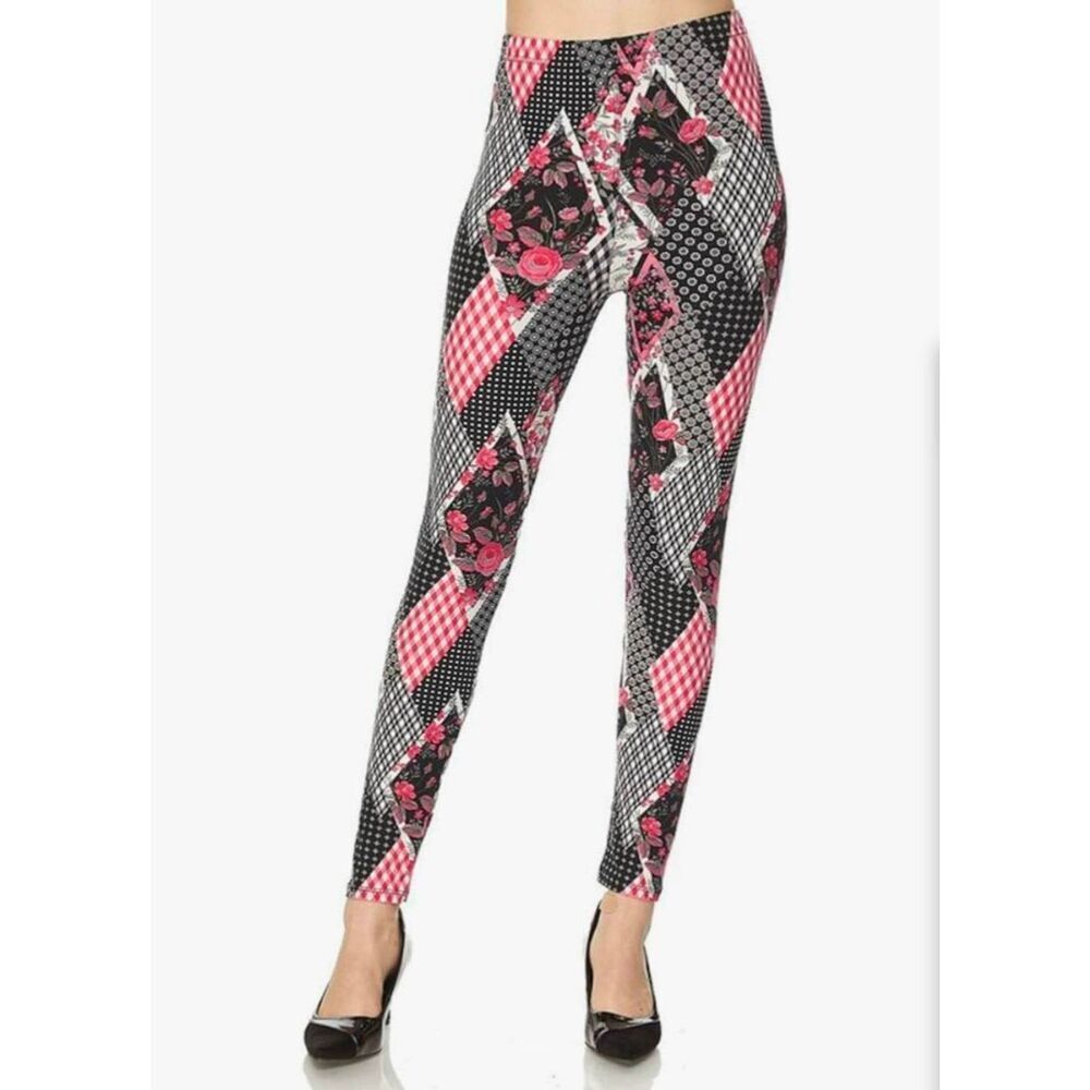 🔹️Black, Pink, & White Multi-Patterned Leggings One Size
